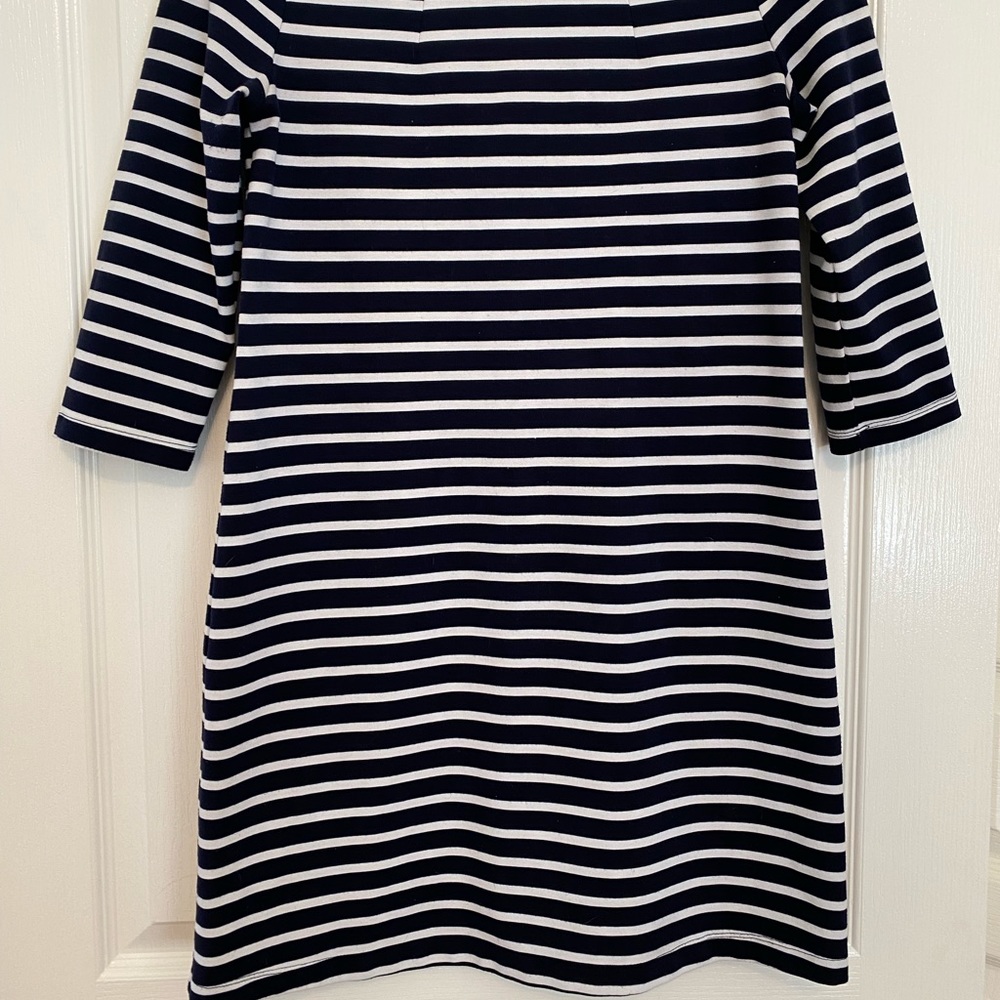 Gap Knee Length 3/4 Length Sleeve Dress in Navy & White Stripes - Picture 2 of 6
